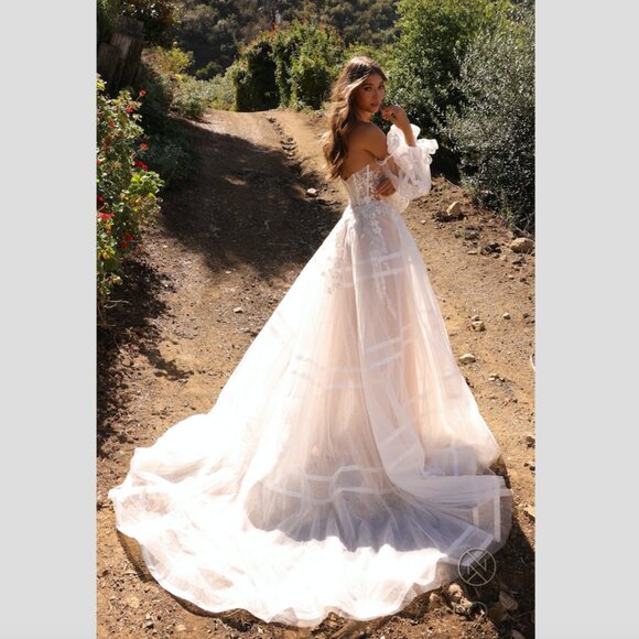 Narianna Removable Puff Sleeve Strapless Corset Ballgown - s. 4 - Picture 6 of 6